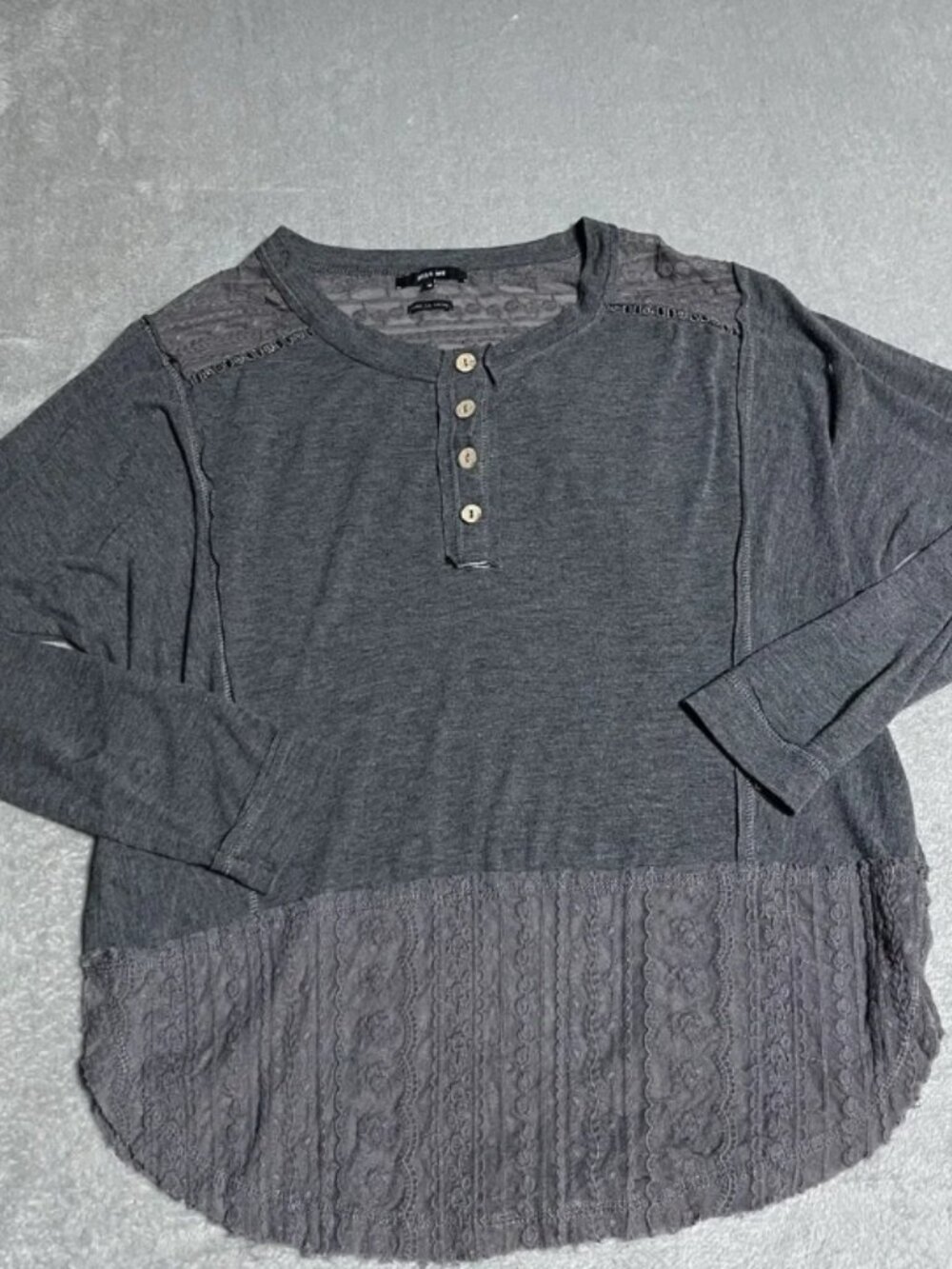 Miss‎ Me Top Womens Medium Gray Pieced Lace Henley Tunic Top Boho